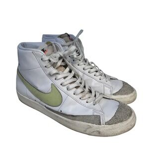 Nike‎ Blazer Mid 77 Light Green Swoosh Women's 11.5 CZ1055 108